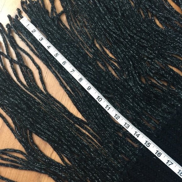 Black knit Sweater with long fringe pullover shrug - Picture 3 of 4